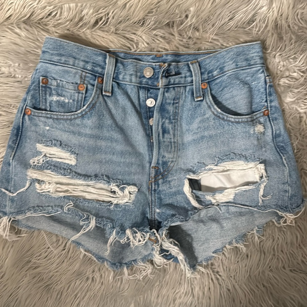 Beautiful denim Levi’s shorts